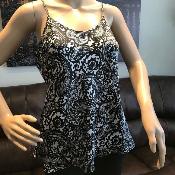 White House Black Market Tops - π5/$20sale White House Black Market White House Black Market Tops - π5/$20sale White House Black Market